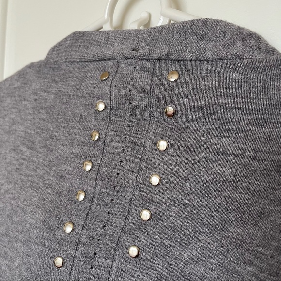 Gray Cardigan | Long Sleeve Open Front Sweater (size M) - Picture 4 of 6